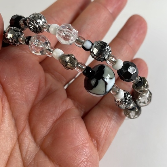 Black White Grey Clear Coil Bracelet - Picture 3 of 5